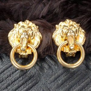 Vintage Gold Tone Unsigned Runway Lion Head Door Knocker Clip Costume Earrings
